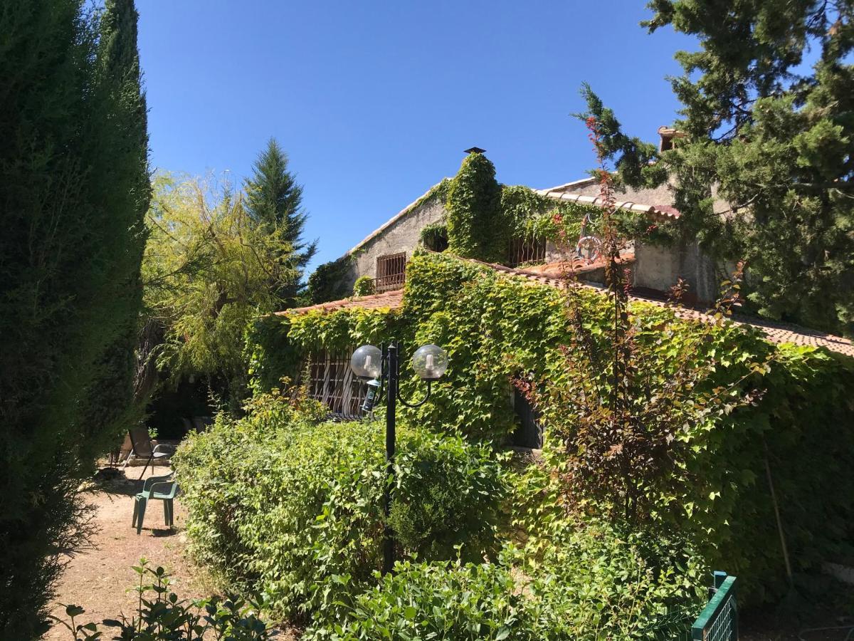 Villa En Buena Hora à Saze  Extérieur photo