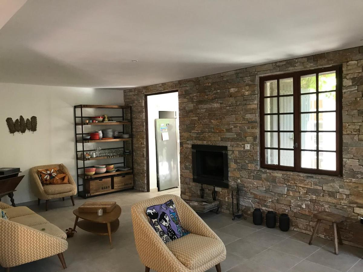 Villa En Buena Hora à Saze  Extérieur photo