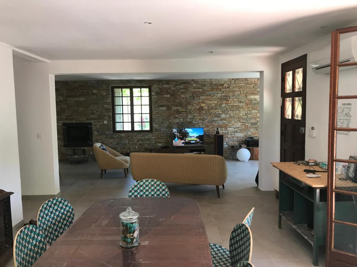 Villa En Buena Hora à Saze  Extérieur photo